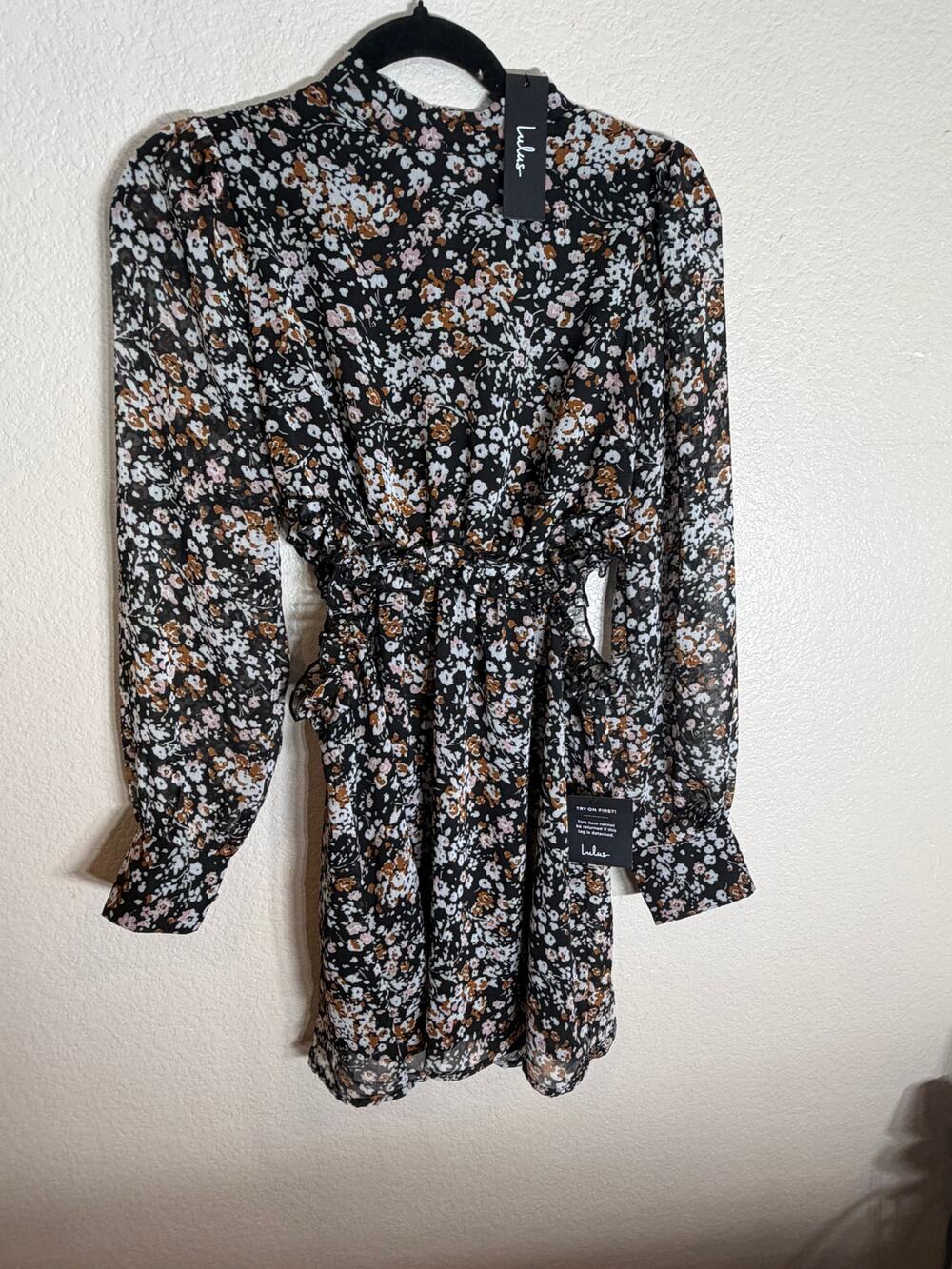 Lulus Floral Side Cutout Long Sleeve Mini Dress XS NWT
